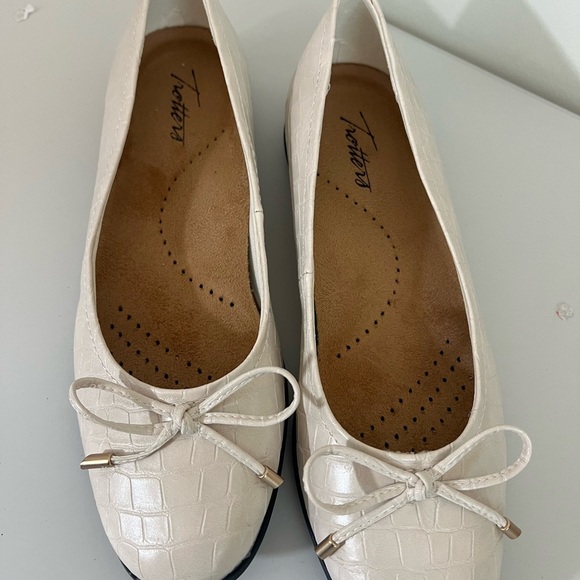 Trotters Shoes - Trotters Ballet Flats‎ Women's  Sz 8.5
